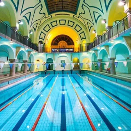 4 - 86 M2 - 300 M Od Rynku