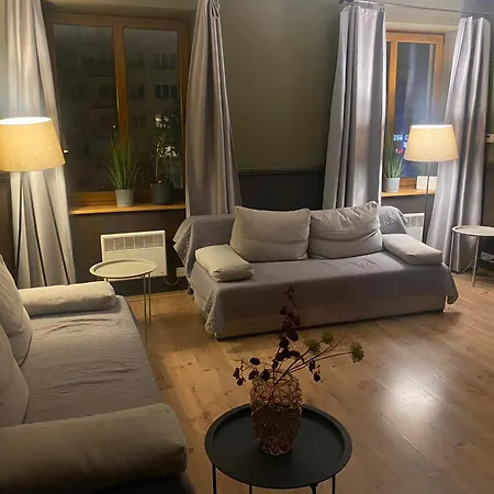 4 - 86 M2 - 300 M Od Rynku * Breslavia