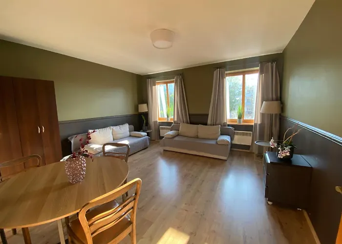 4 - 86 M2 - 300 M Od Rynku Апартаменты