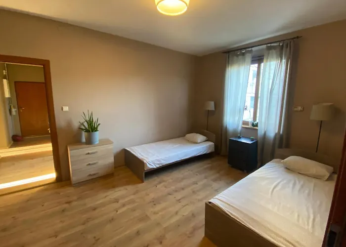 4 - 86 M2 - 300 M Od Rynku Апартаменты *